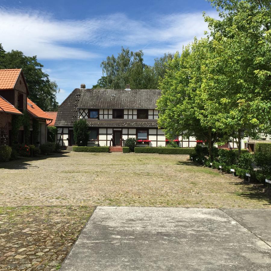 Engels Hof Wolfsburgo Exterior foto